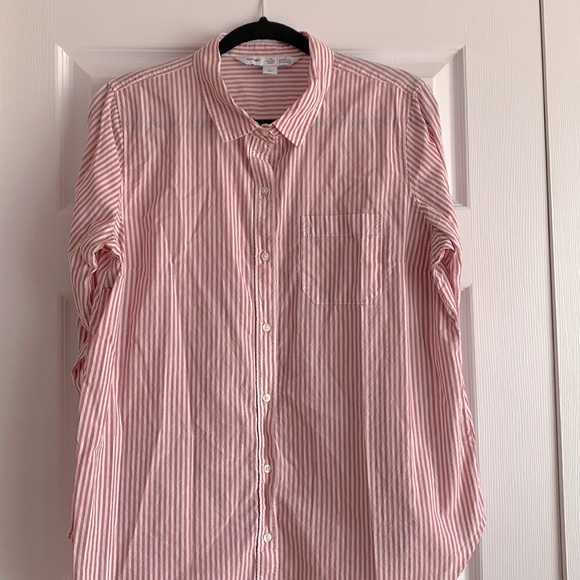 Old Navy Tops - Old Navy Stripped Blouse